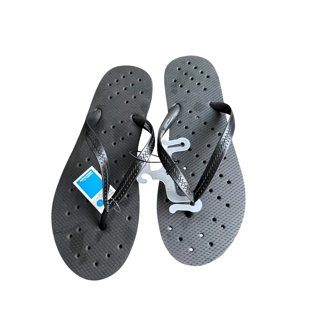 Room Essentials Set of 2  Black Shower Shoes Flip Flops Mens 11/12 Womens 13